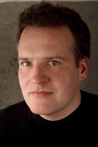 A headshot of Florian Ballhaus.