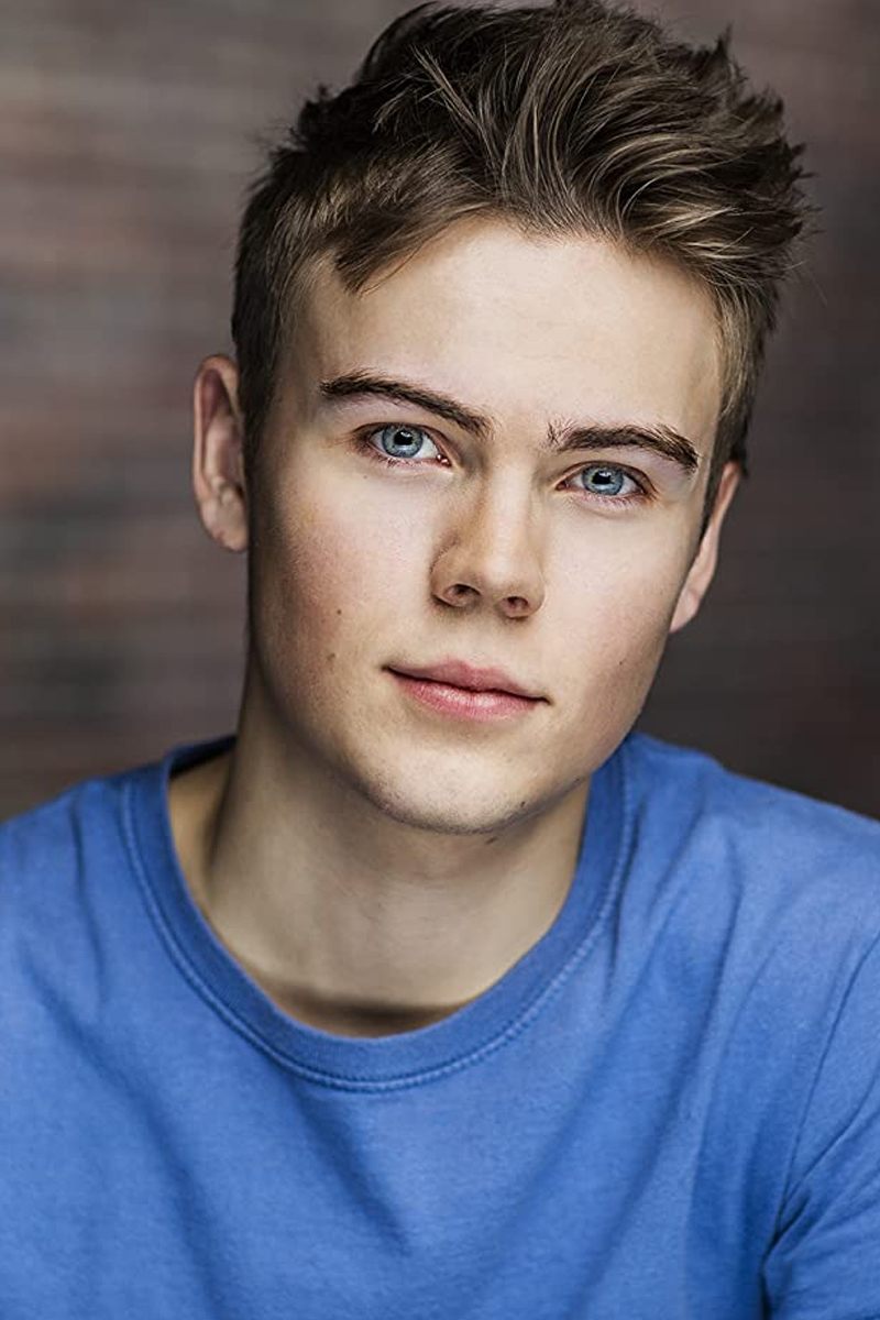 A headshot of Gage Munroe.