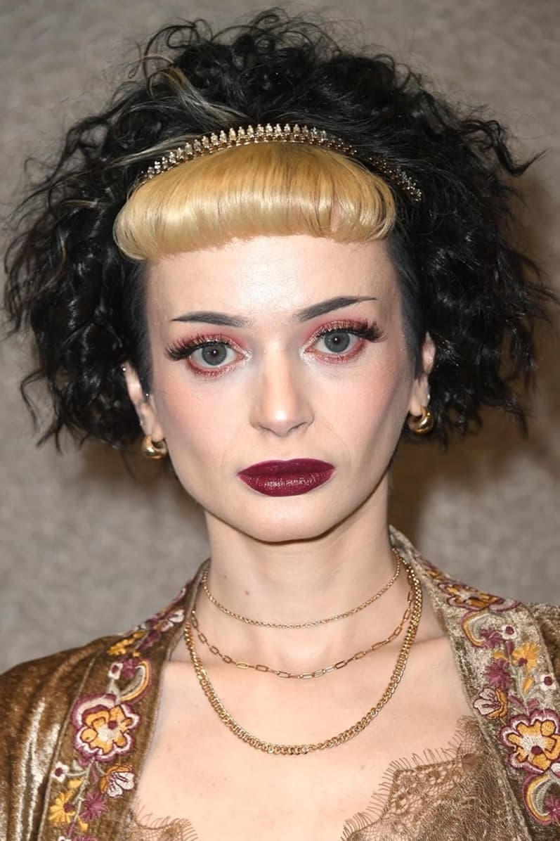 A headshot of Ruth Codd.