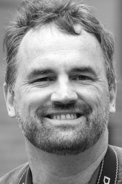 Official headshot photo of person: Oliver Scholl.