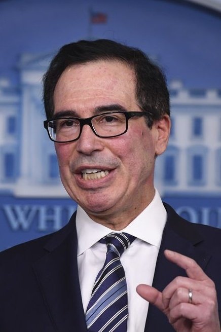 Official headshot photo of person: Steven Mnuchin.